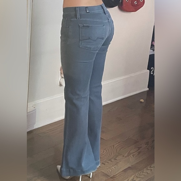 VINTAGE 7 For All Mankind grey bell bottom jeans! Great condition!! - Picture 2 of 4